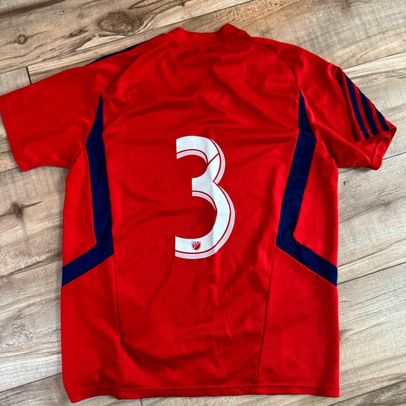 Adidas Red Chicago Fire FC Jersey - Picture 7 of 8